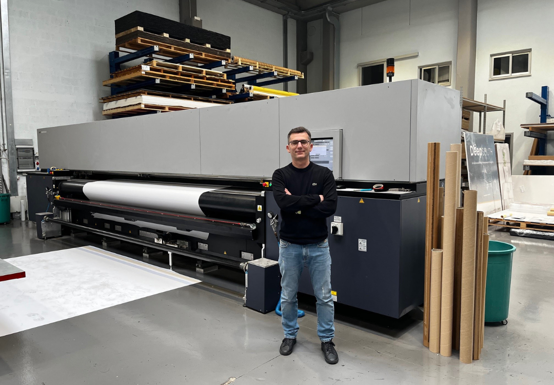 Pubblicità &amp; Stampa boosts company growth and drives sustainability with Kavalan PVC-free materials