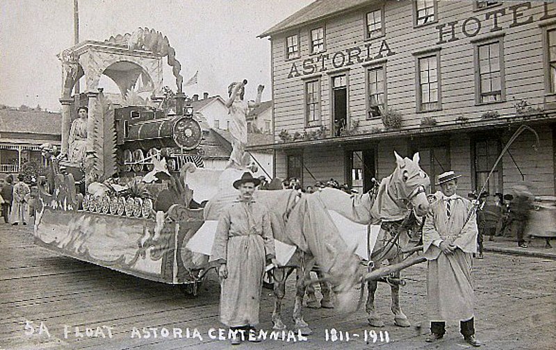 1911-parade-centennial-float.jpg