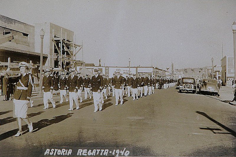 1940-parade.jpg