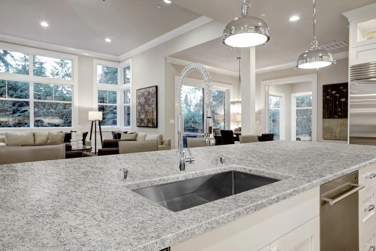 Transitional Kitchen Remodel by Pinnacle Granite Co. - Countertops, Little Rock project photo