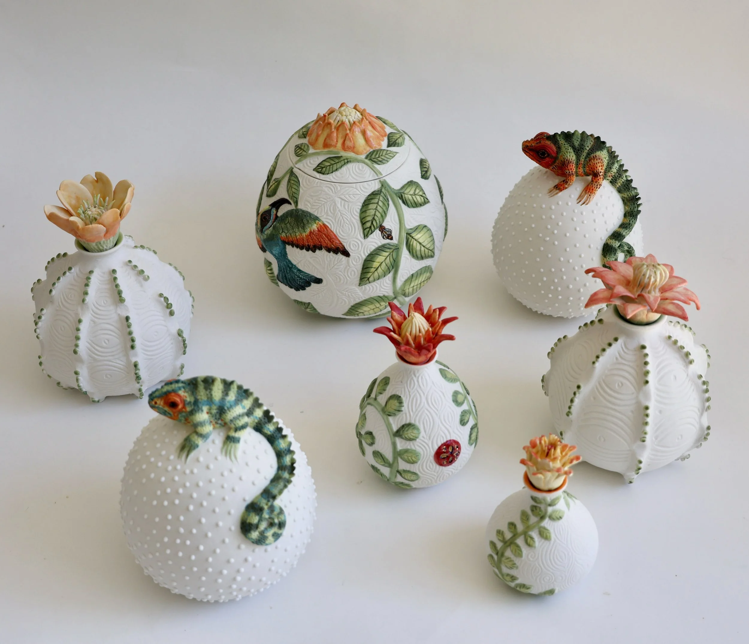 It is certain to say things have been getting a little bit wild in my studio lately. 

On display now at @payetgallery 

#porcelain #art #sculpture #porcelainart #margaretriveropenstudios