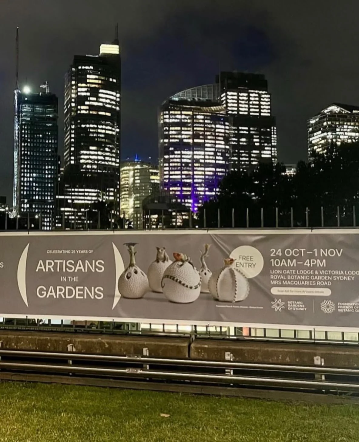 ✨ A pinch-me moment! ✨

Seeing my artwork featured in the advertising for Artisans in the Gardens in Sydney is such a special feeling. 🥹🤍

So proud and grateful to be part of this beautiful exhibition celebrating creativity, craftsmanship and the a
