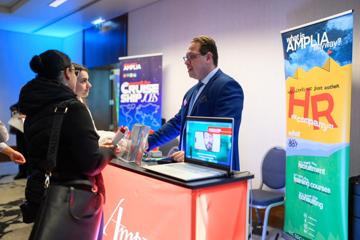 feiraemprego-209 1200x800.png