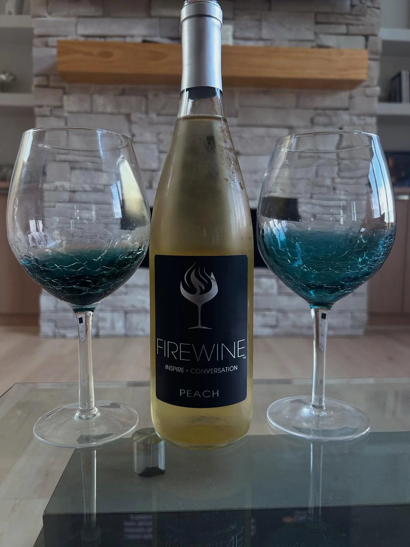 Happy Firewine Friday!! Warm up with us this weekend and enjoy fire + wine

~xoxo~www.firewine.social

 #Firewine #wine #winelovers #winetime #vino #winetasting #winestagram #redwine #dryrose #whitewine #winery #wineclub #wineanddine #wedding #weeken