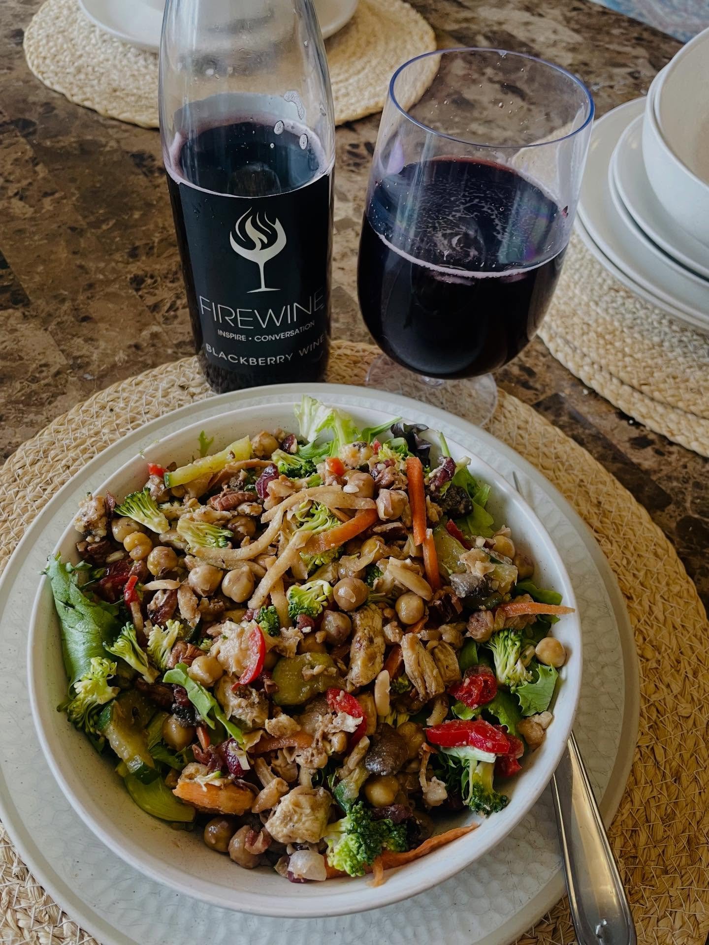 Firewine pair and share alert! How about - some blackberry with dinner and dessert? 

What a way to start the weekend&hellip;And many thanks to @sandraturow for sharing your exquisitely prepared dish and pairing!

Do let us know what Firewine pairing