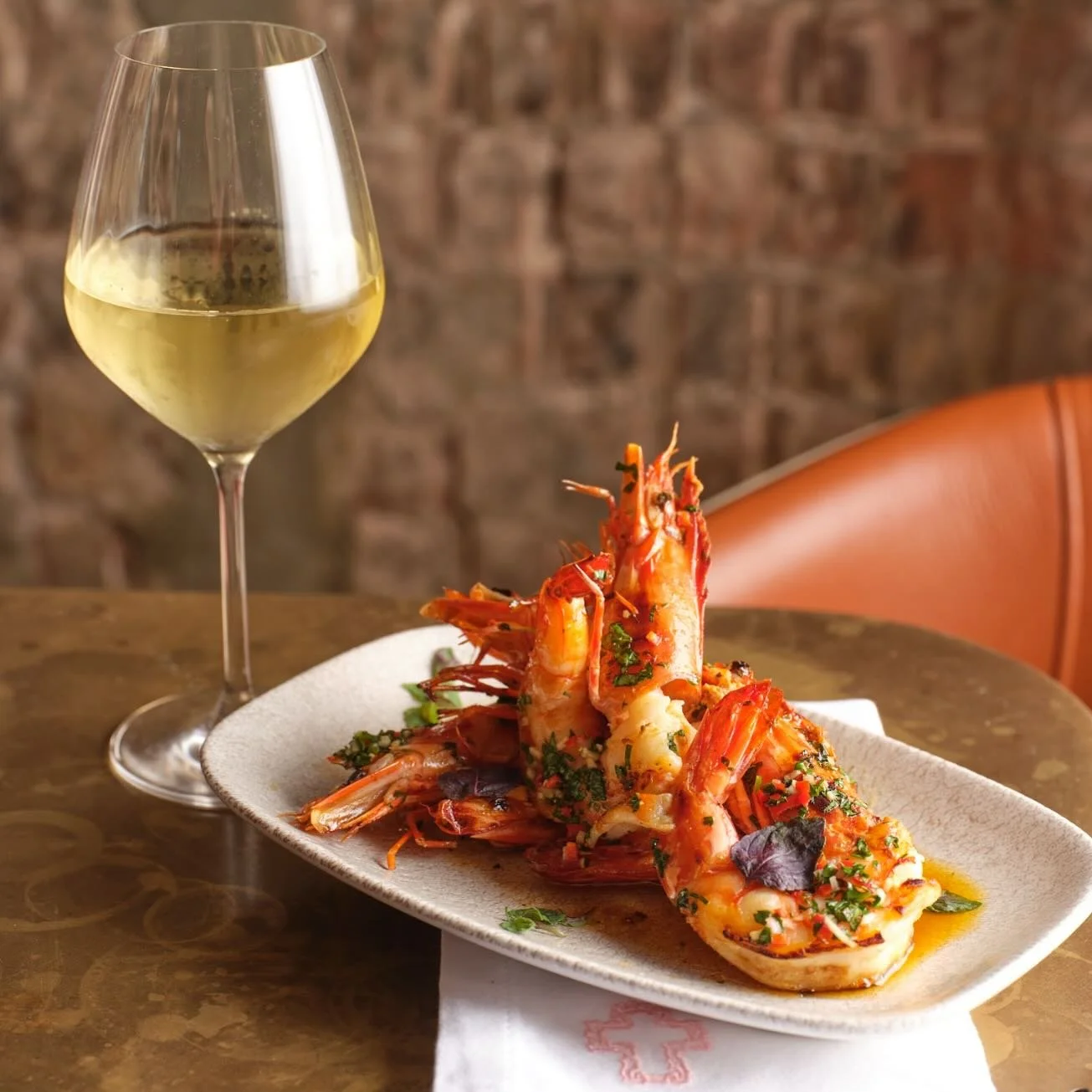 Drink . Dine . Dance 🦐