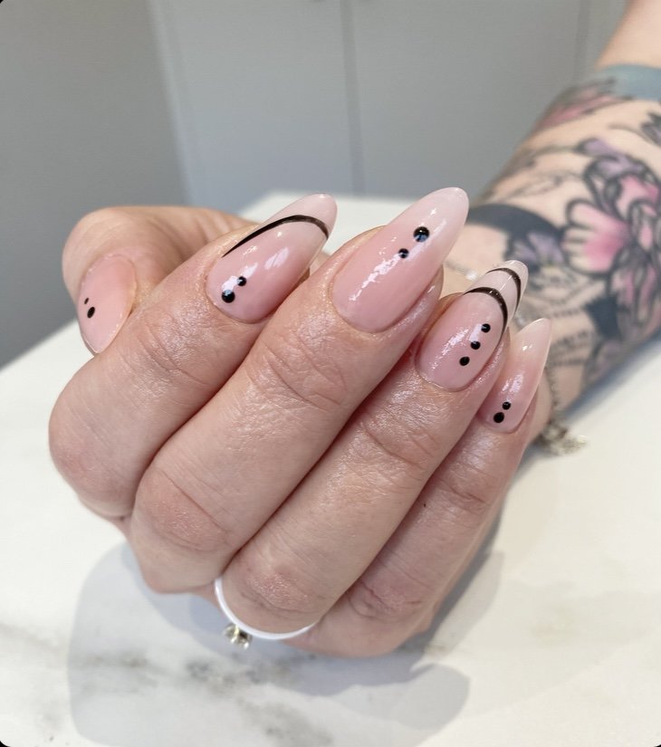 Experience the magic of Apr&eacute;s Gel-X&trade;️ Extensions 💅

4 weeks of flawless wear with zero damage to your natural nails. Say hello to long-lasting beauty without compromise! 😍

Service: Apres Gel-X Extensions &pound;45 (1 hour, 30 mins)

@