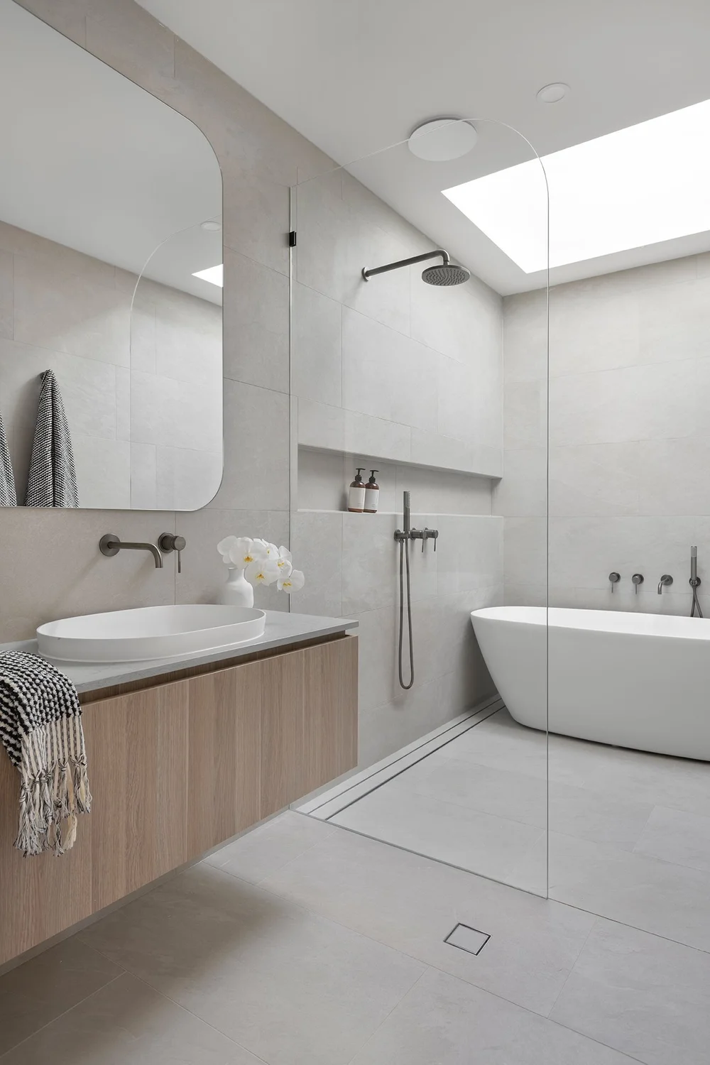 Contemporary Coastal Ensuite Plans and Colour Scheme Design Guide