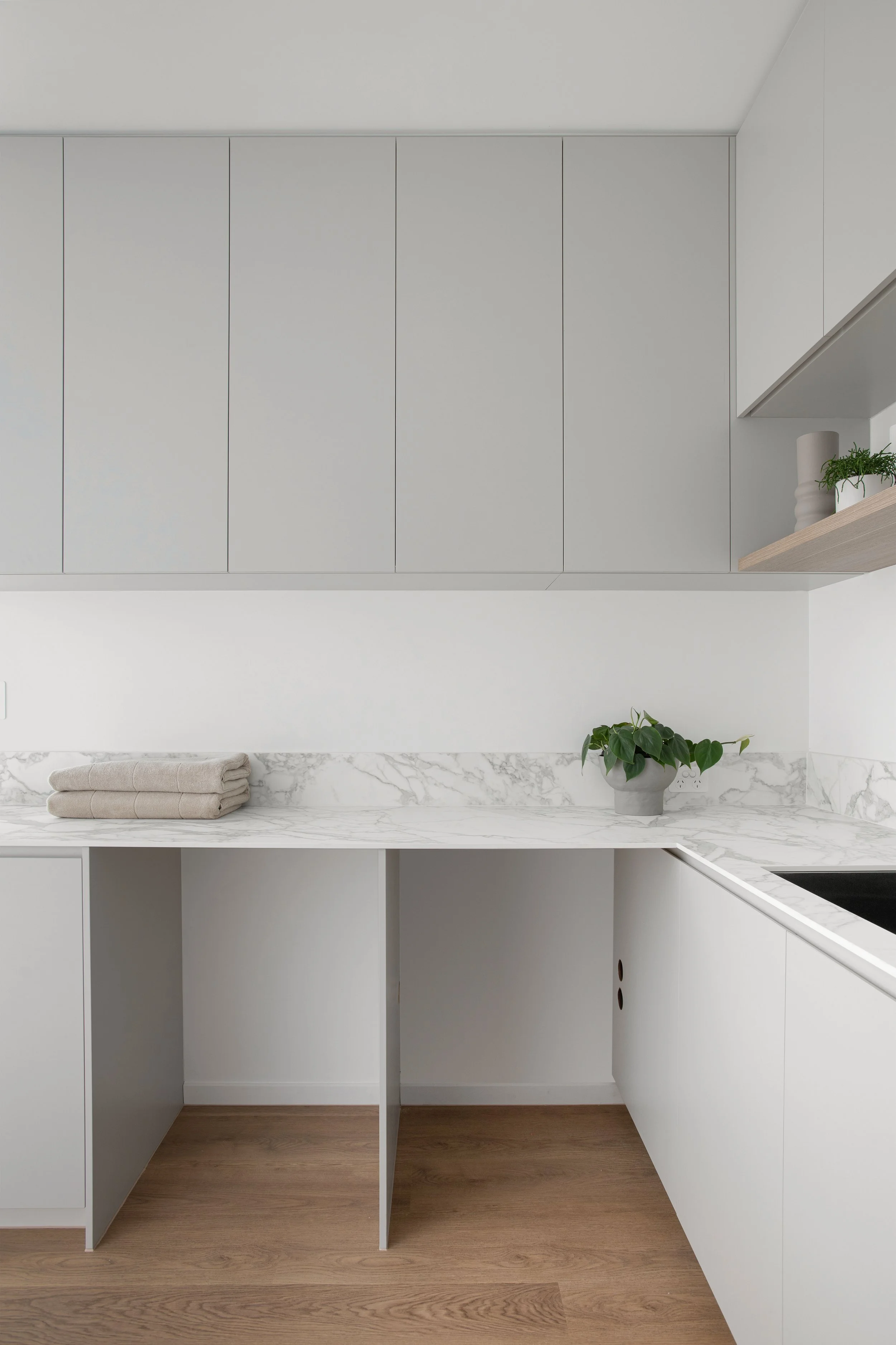 Hamptons Laundry Design Plans and Colour Scheme | Laundry Room Layout ...