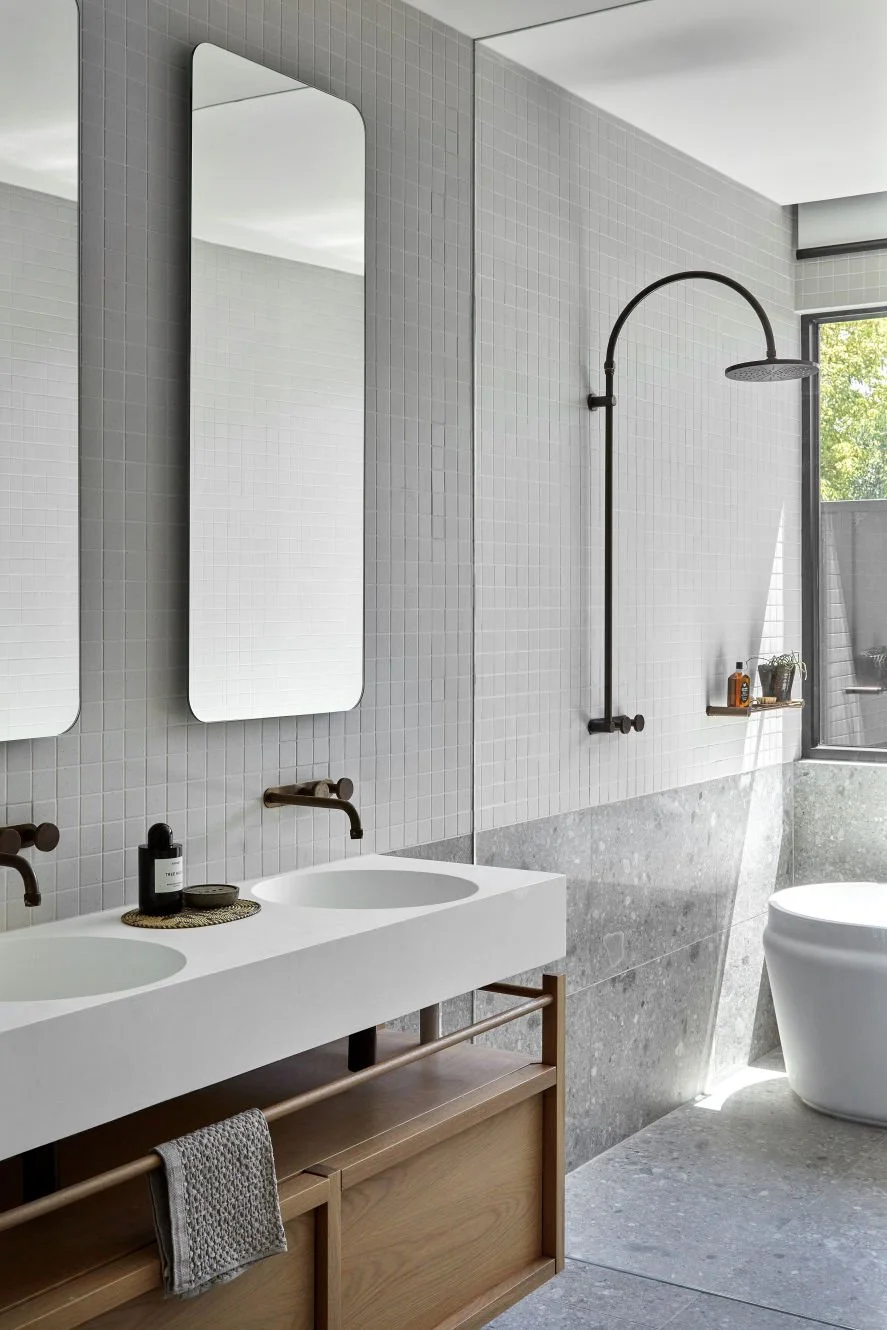 Do’s and Don’ts Of Ensuite Bathroom Design — Zephyr + Stone