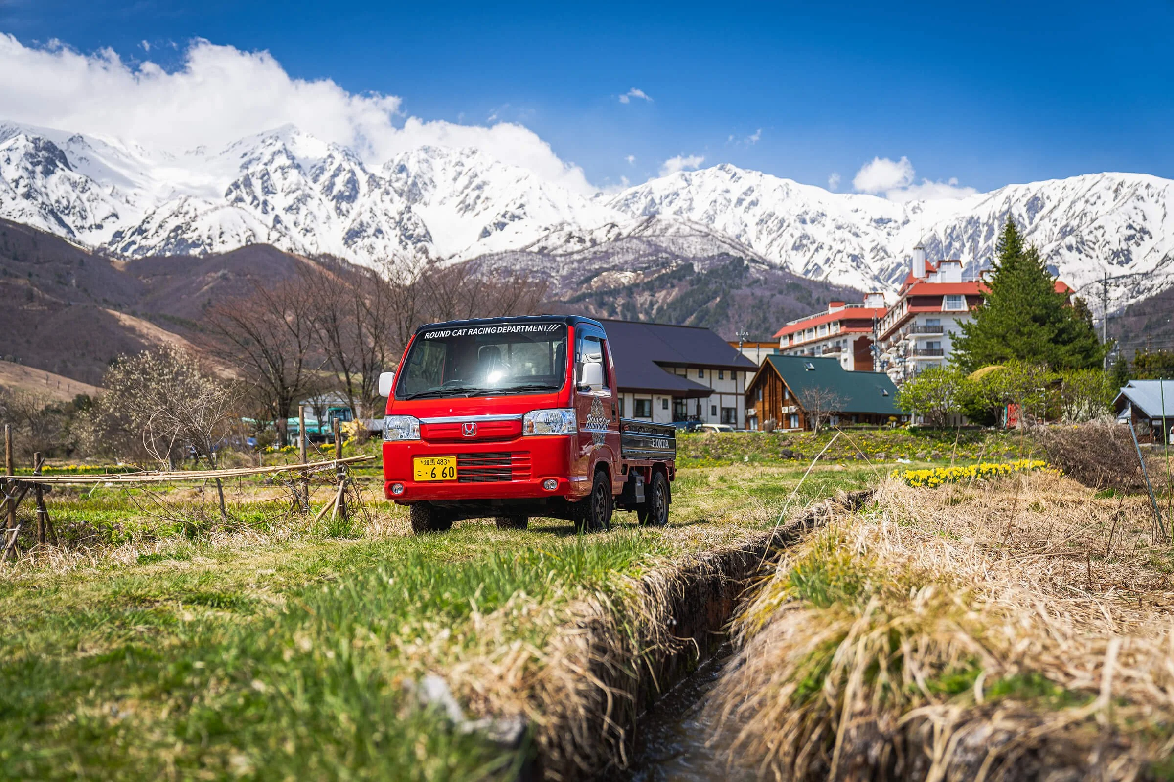 Red Honda Acty Nagano Hakuba Valley snow mountains RoundCat Rally.jpg