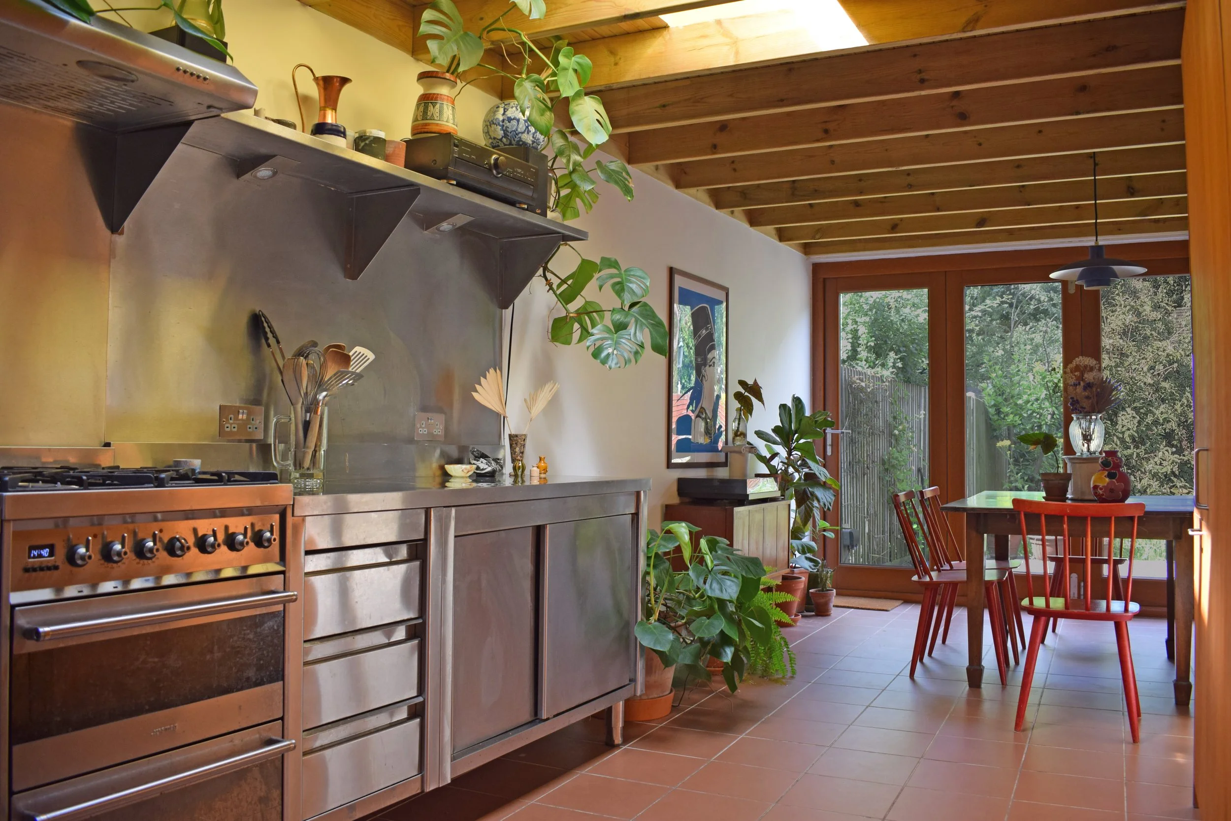 06/24 Peckham Hill Street