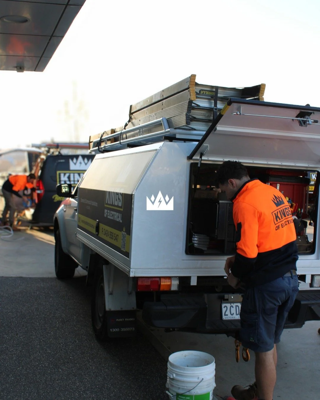 A solid day starts with solid prep. Organisation is key to getting the job done right. From checking materials to planning the day ahead, we make sure everything runs smoothly from start to finish.
Got a project in mind?
Contact us to get started ⚡️