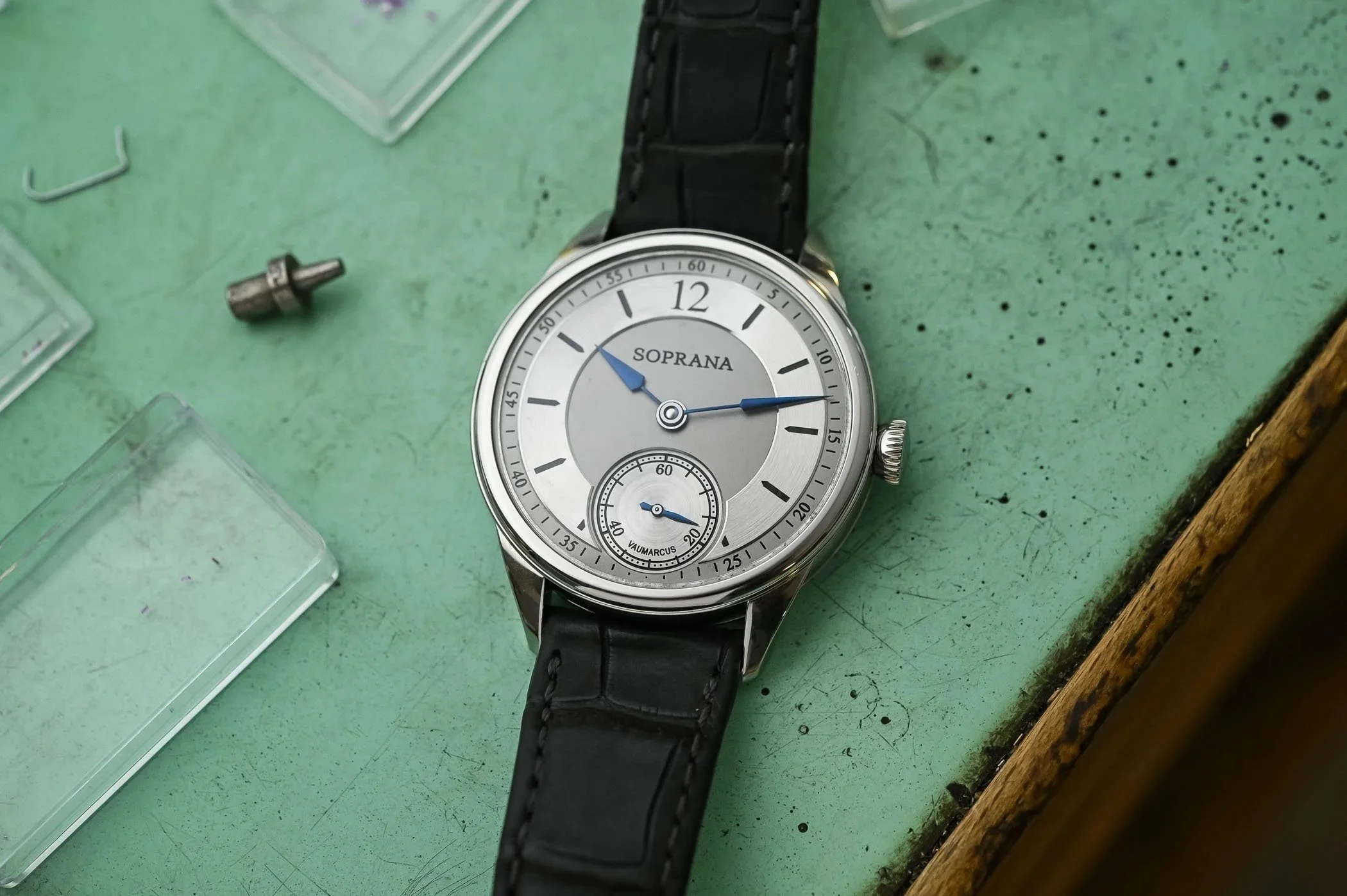 Time only sector dial by Luca Soprana