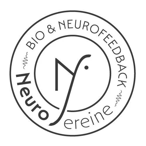 Logo circulaire avec texte 'Bio & Neurofeedback', 'Neuro' et 'Ericine', et un symbole au centre représentant une combinaison de la lettre 'N' et un point.