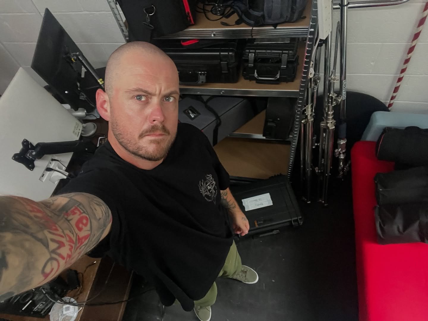 I&rsquo;ve been locked in the office all day. Purposely. Purposefully? Oh ffs get me outta here&hellip;