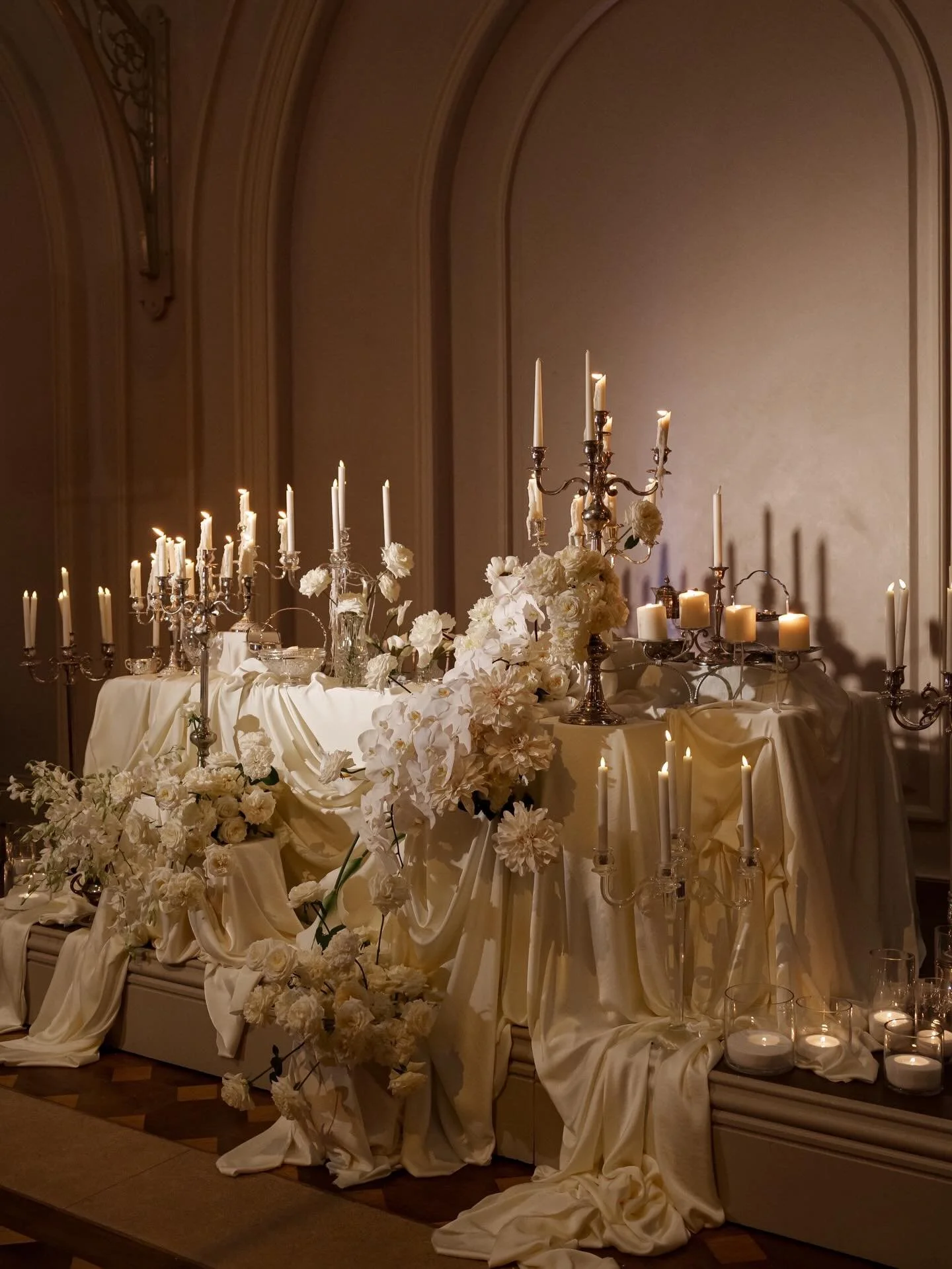 NEW FEATURE WEDDING 🤍 Chantel &amp; Imad
Such a beautiful one to bring to life! We loved creating the florals, styling and design for this romantic night at The Eveleigh @thegroundsevents 
Can&rsquo;t wait to share more over the next week x 

Let&rs