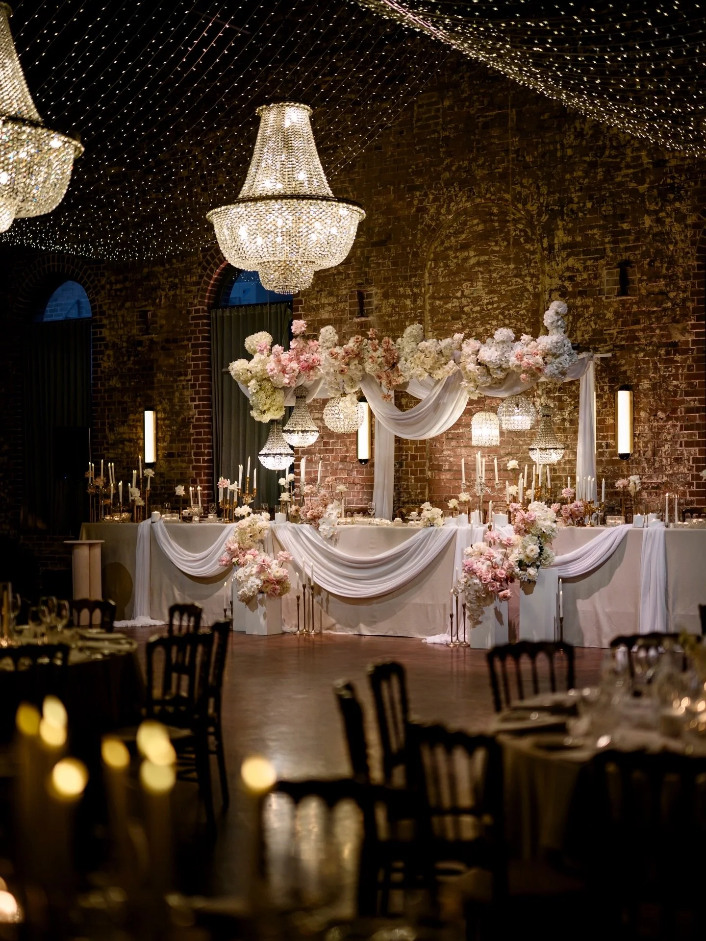 NEW FEATURE WEDDING ✨ Victoria &amp; Ethan, a soft romantic, dreamy wonderland at @thegroundsevents Linseed House. 
⠀⠀⠀⠀⠀⠀⠀⠀⠀
Excited to share more from this beautiful day x 
⠀⠀⠀⠀⠀⠀⠀⠀⠀
For flowers and styling for your wedding enquire via link in bio
