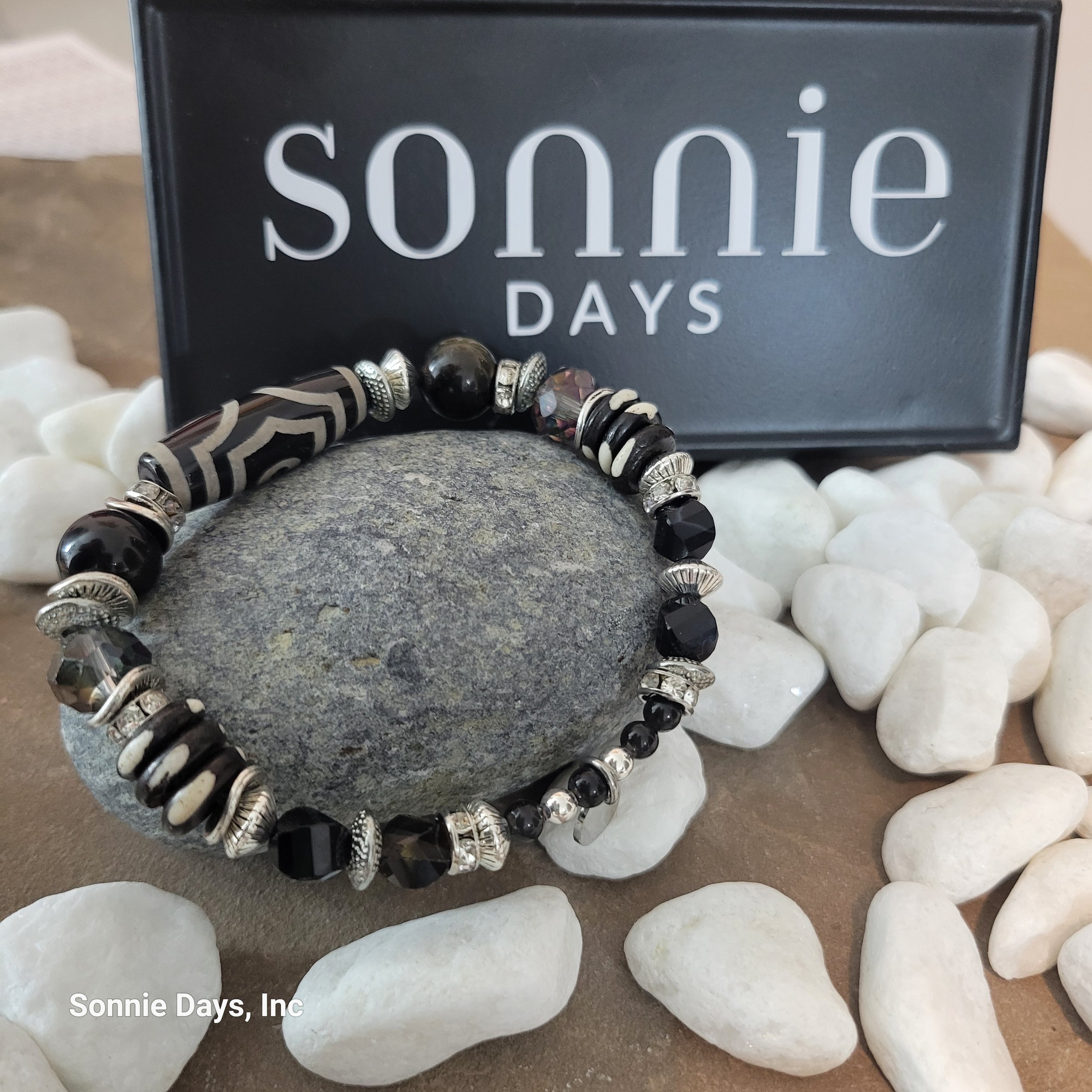 Frannie-Bracelet-Sonnie-Days.jpeg