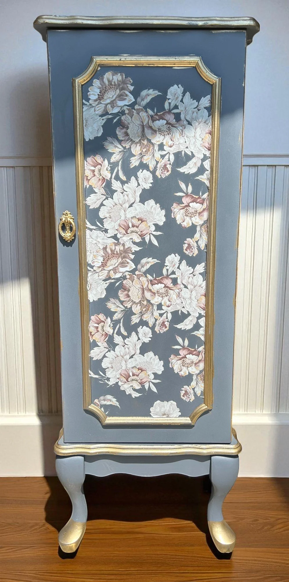 Elegant Neutral Floral