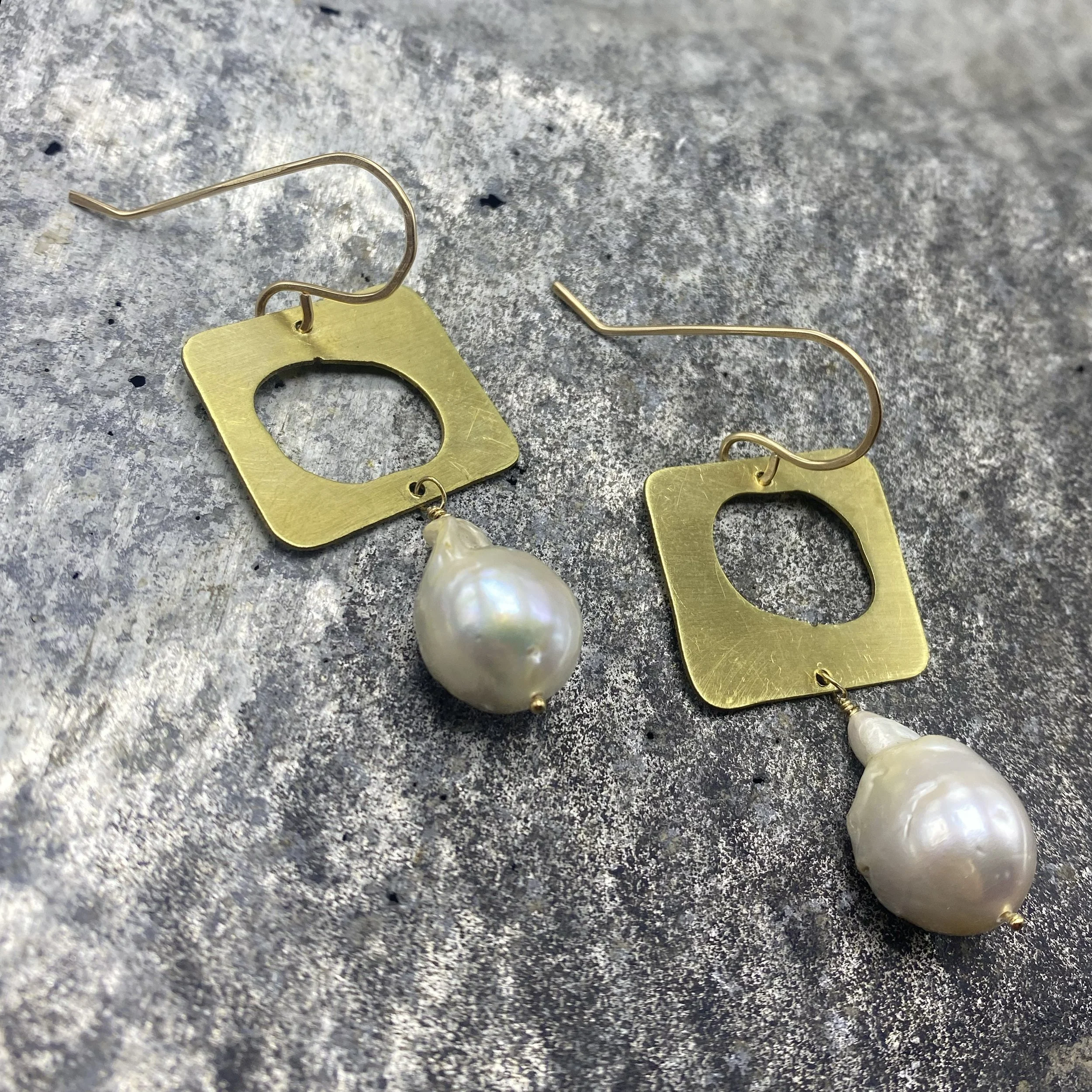 Mossa Dangles