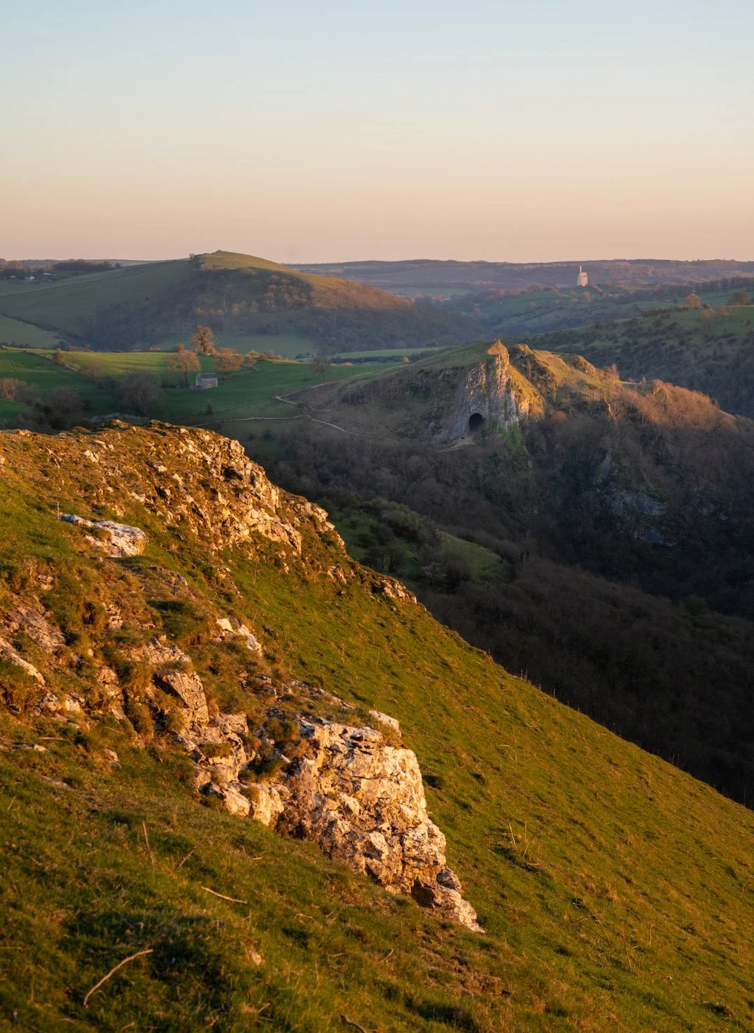 thors cave manifold valley sunset.jpg