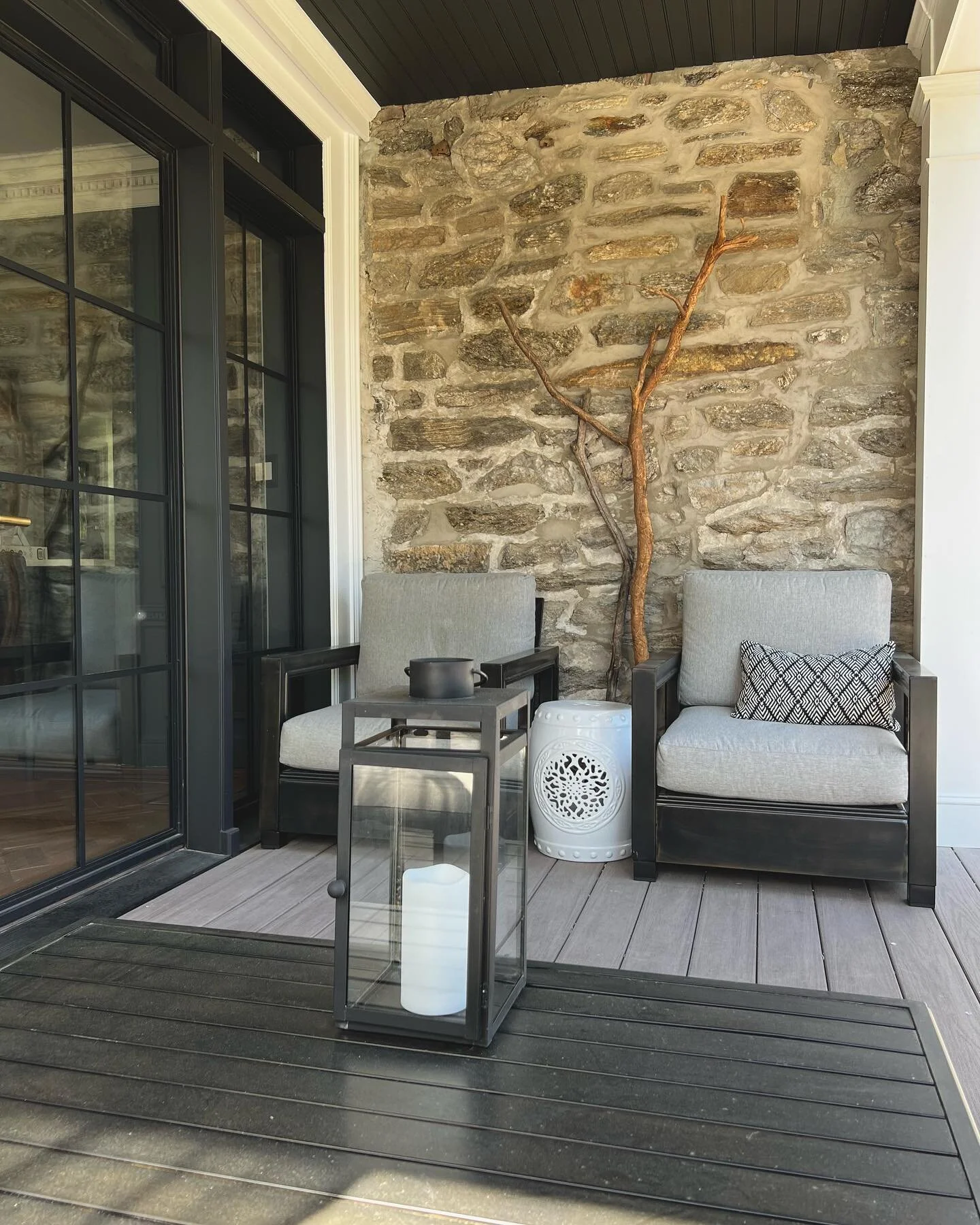 Deck!
&hellip;
Few quick pics of the new deck area off the dining room. Still needs some things. Maybe something green 🪴and a small table and chairs. But it&rsquo;s pretty awesome being able to use this space now. 
&hellip;
#sedgwickchronicles