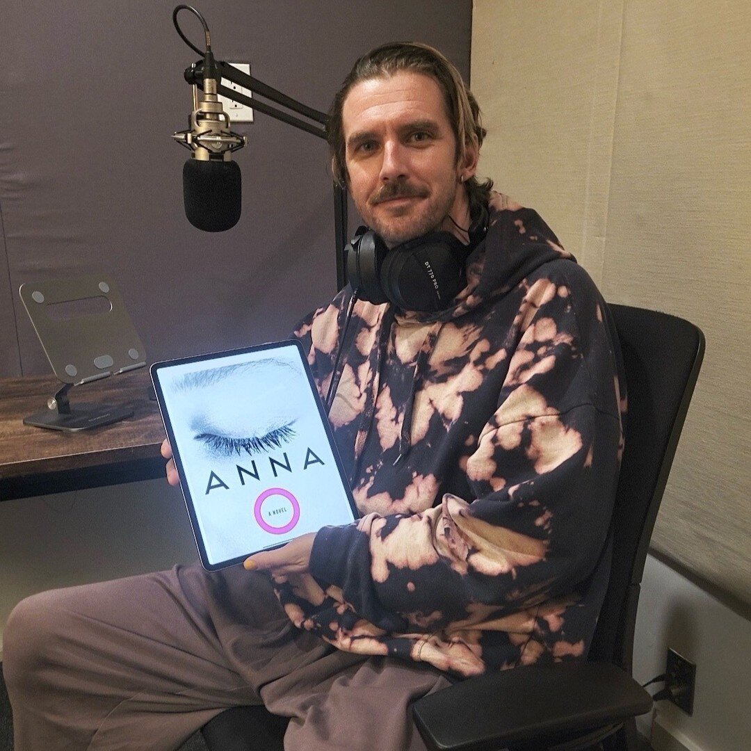 So so thrilled to announce the legendary @thatdanstevens is reading the part of Dr Benedict Prince on the #AnnaO audiobook coming out Jan 2nd 🇺🇸🇨🇦 and Feb 1st 🇬🇧! Dan stars alongside the extraordinary @sarahcullum_ as Anna, @christinerendelvoic