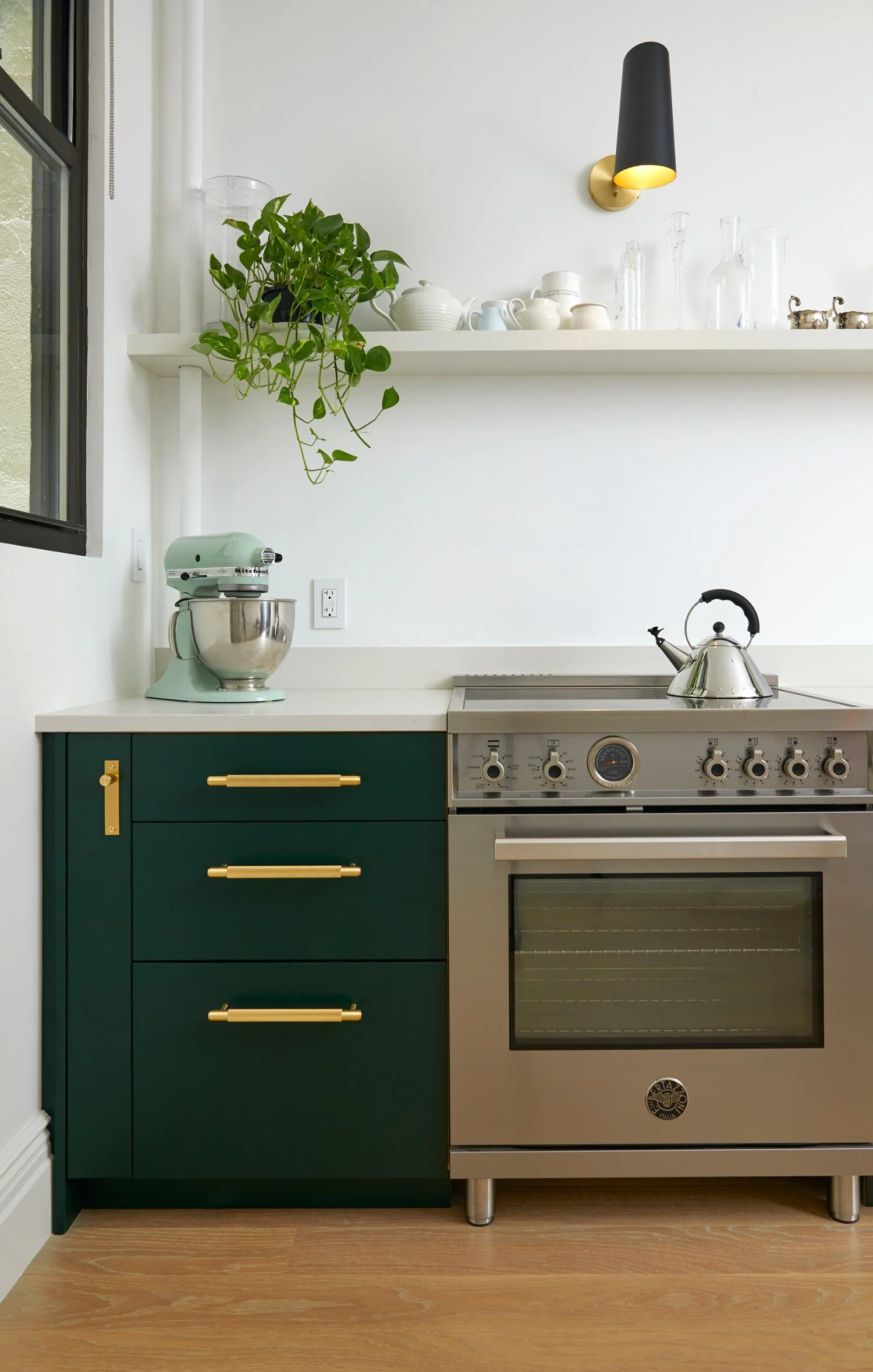 W47th-Kitchen-262_v2.jpg