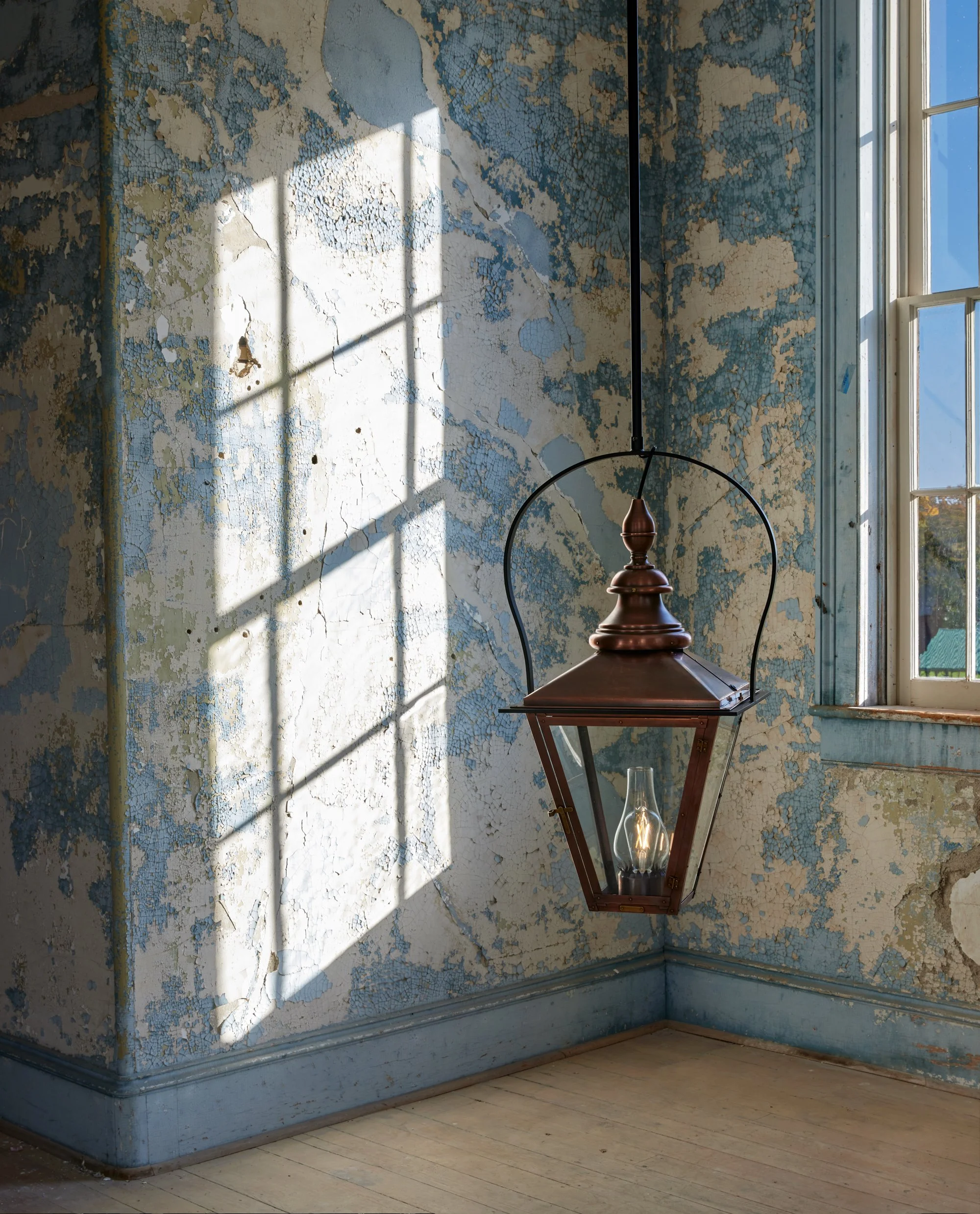 Legendary Lighting  -  Veranda 2023