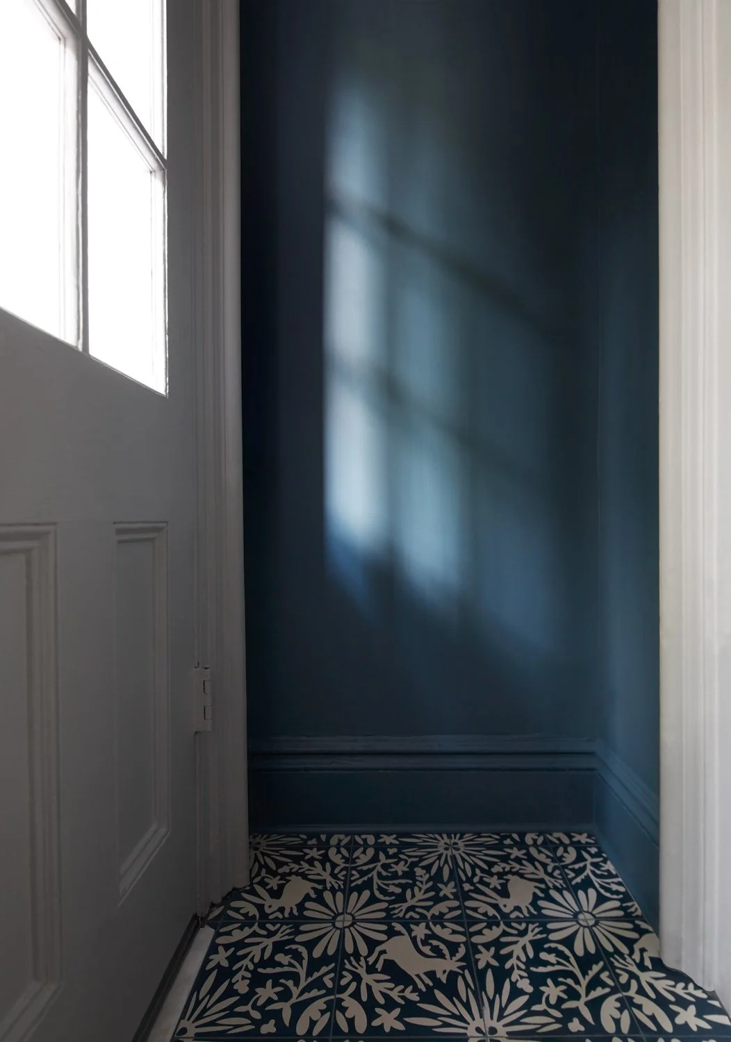 Dean1066-250b-darker-wall-web.jpg