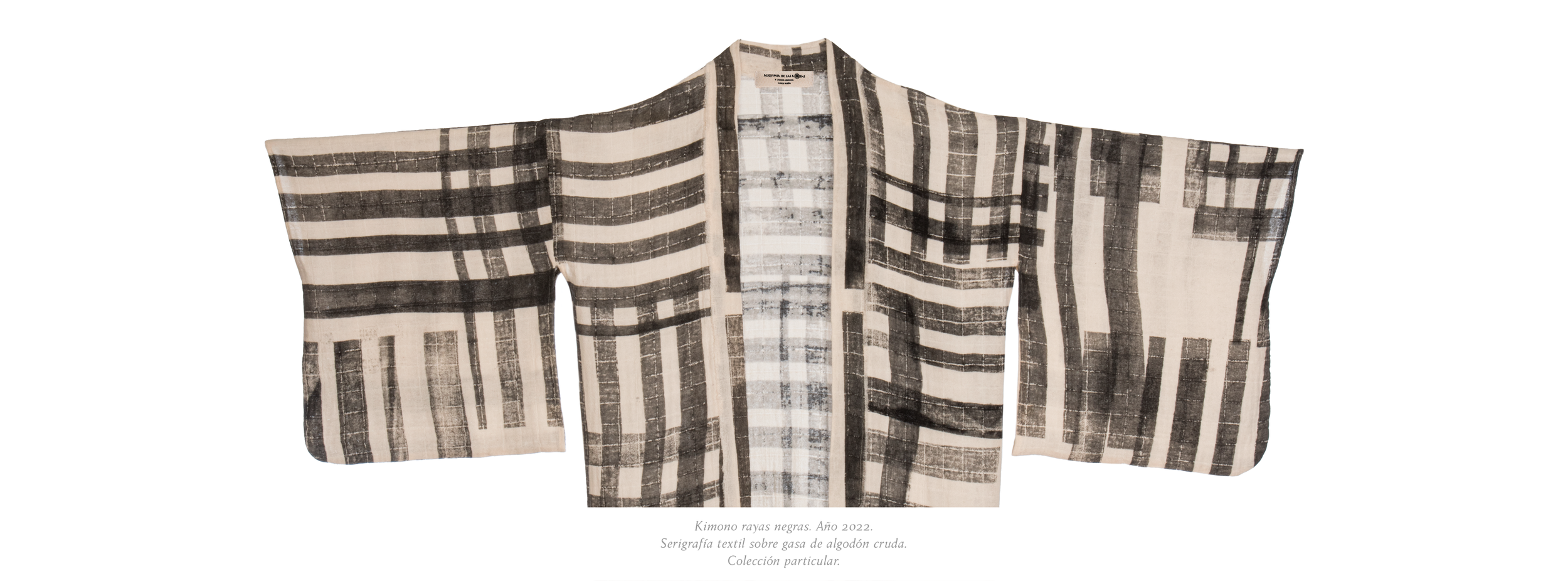 Kimono rayas negras. Año 2022. Serigrafía textil sobre gasa de_.png