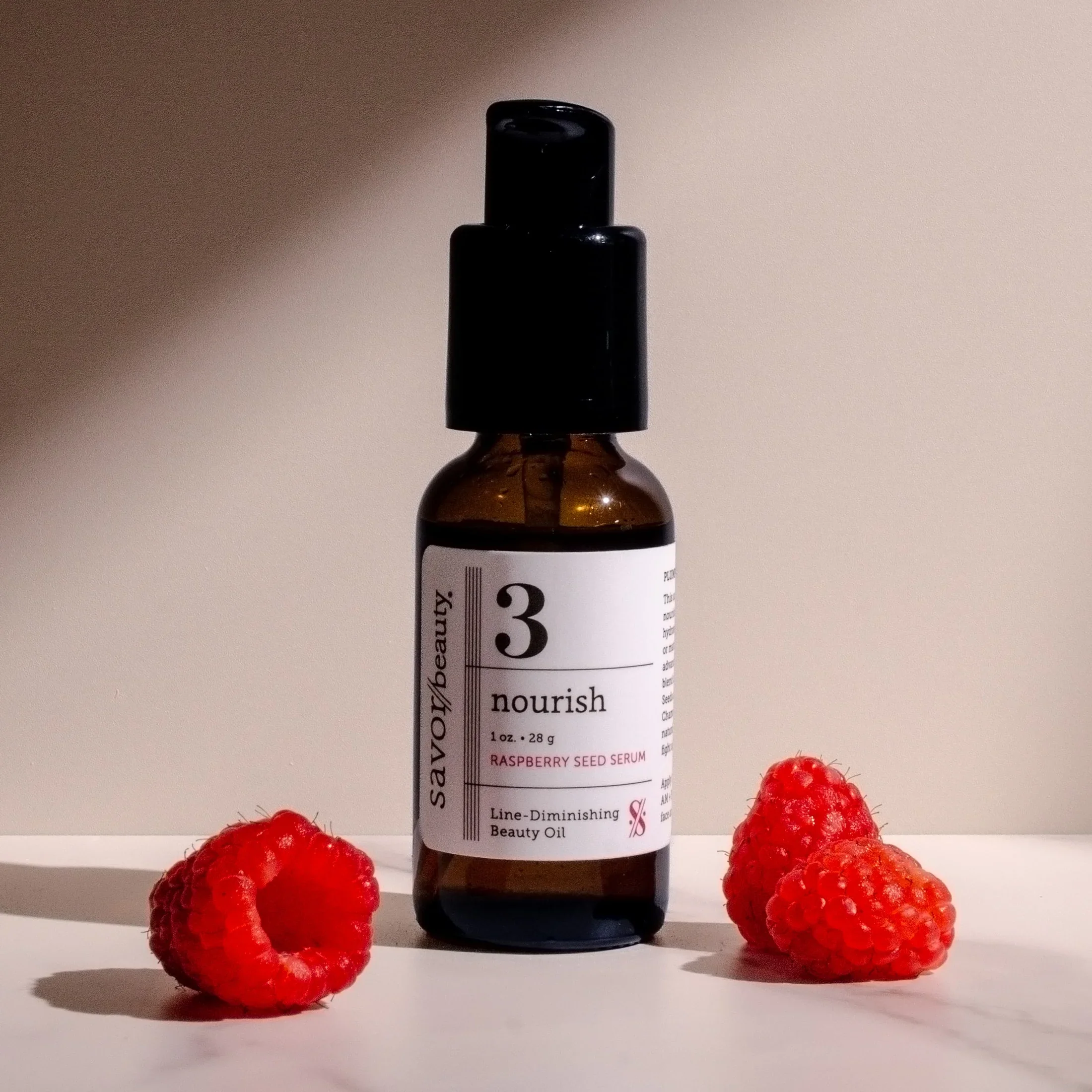 RaspberrySeedSerum-5-SQ-min.webp