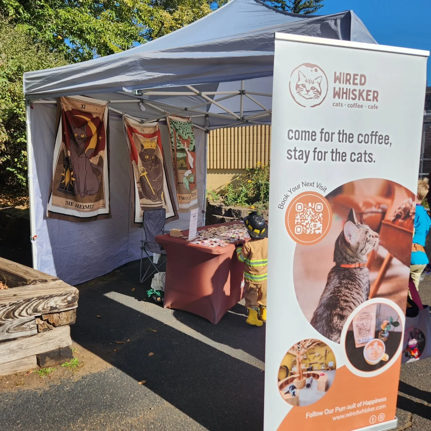 That's a wrap on Boo at the Zoo! Thank you @lakesuperiorzoo for having us. We handed out thousands of stickers and had so much fun meeting lots of new friends!