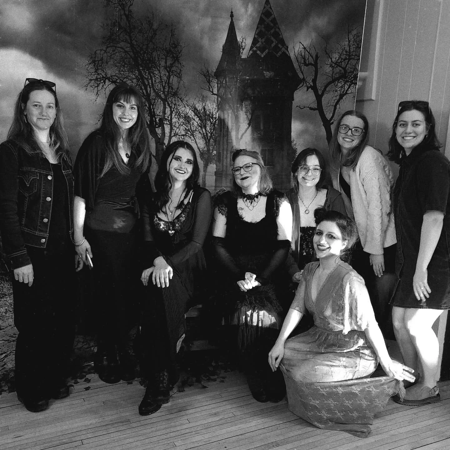 🕸 Edgar 🐈&zwj;⬛️ Allan🕯Poe 📜 Speakeasy 
Our team had so much fun at the @edgarallanpoespeakeasy last night in Duluth! 10/10 actors, venue, and cocktails. @norwayhalleventcenter @hellowildrosecompany