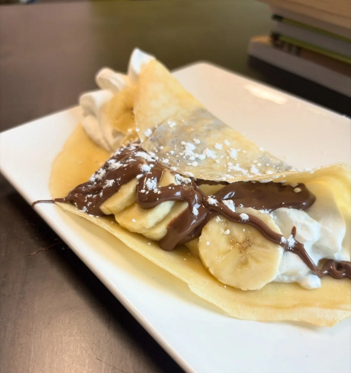 What drink are you ordering with your cr&ecirc;pes?? 🤔

&bull; Banana Nutella
&bull; Strawberry Cr&egrave;me Br&ucirc;l&eacute;e 
&bull; Blueberry Lemon Curd
&bull; Raspberry Pistachio Cream 

#crepes #duluthcafe #duluthfood