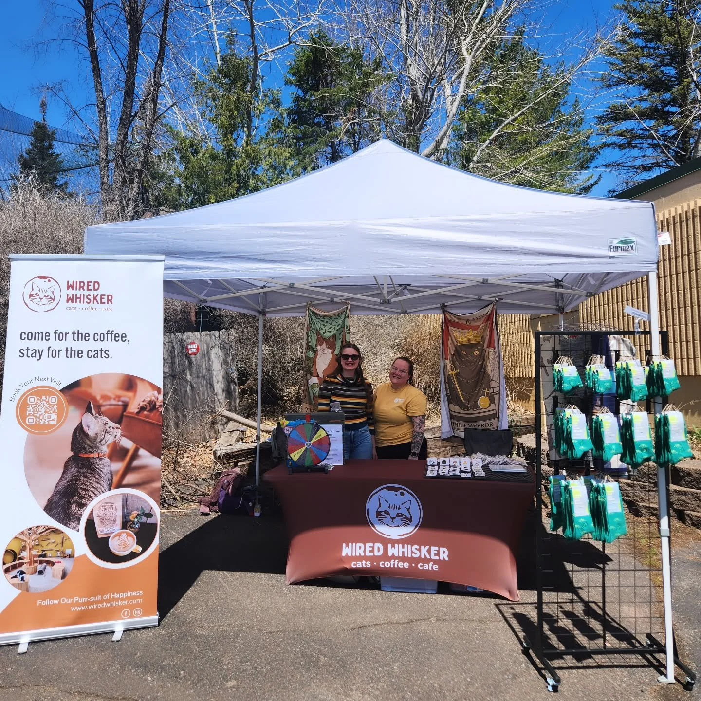 Having fun out at @lakesuperiorzoo today for their dino EGG-stravaganza happening now until 4:00 p.m. 🎉🦕🦖🥚