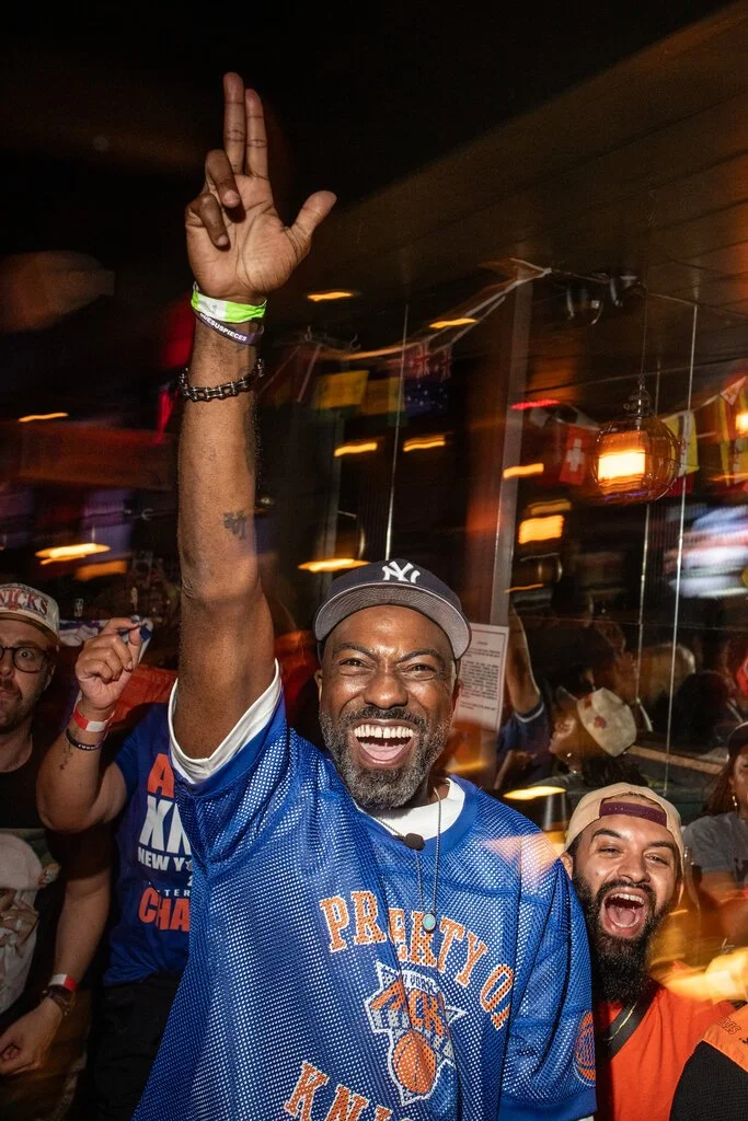 16met-knicks-voices-desus-zmqc-jumbo.jpg