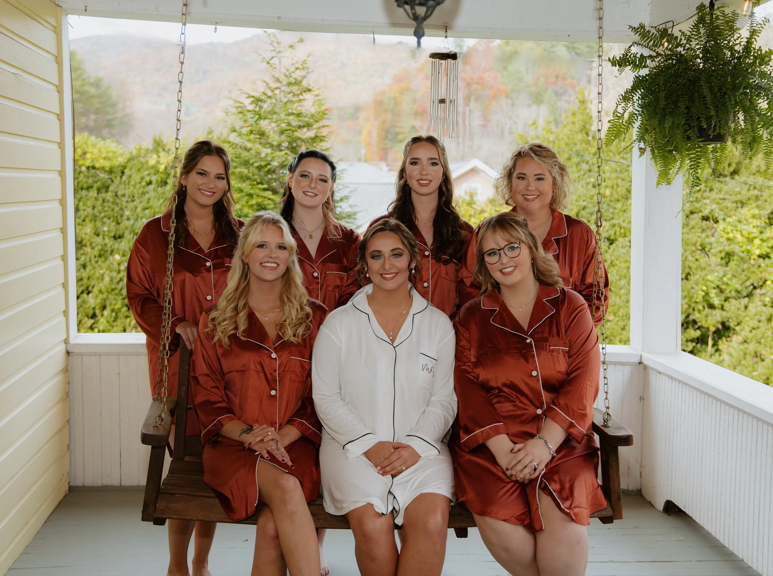 Wedding party at Blue Note Country Inn relax during immersive wedding weekend.