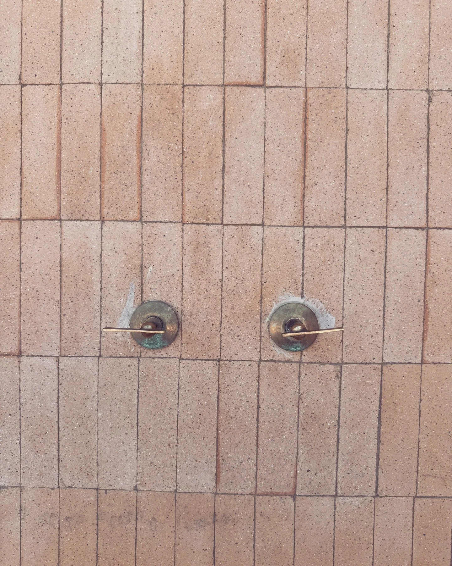 "
The sun will rise and set regardless. What we choose to do with the light while it's here is up to us.

Journey wisely.

"

by, @alex_elle 
.
.
.
.
.
.
.
.
.
.

@ottine_mineral_springs @newbraunfelslifestylemagazine @francesvalentine @the