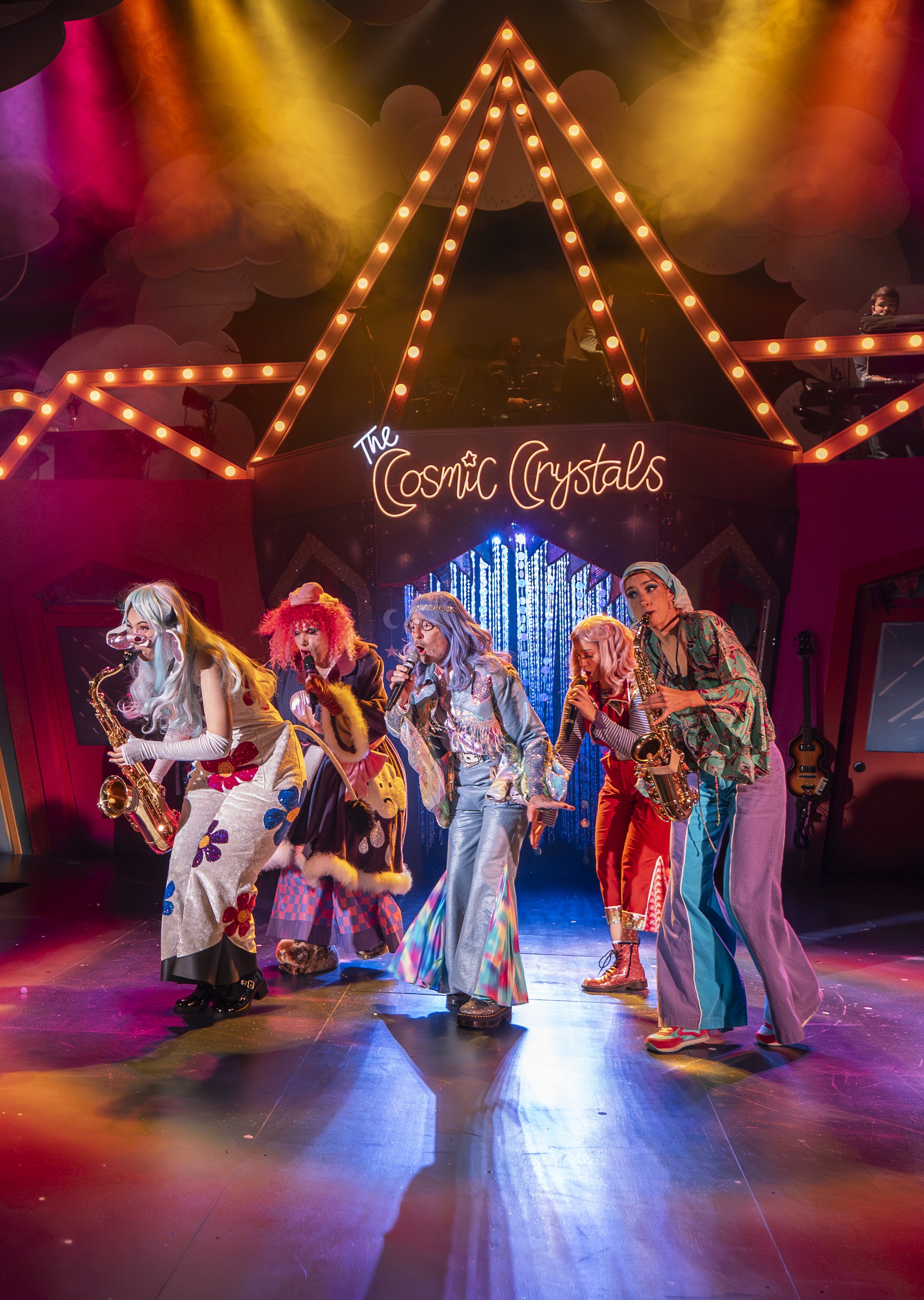 JATB Rock 'n' Roll panto cast_Photo©EllieKurttz_115_HighRes_Crop.JPG