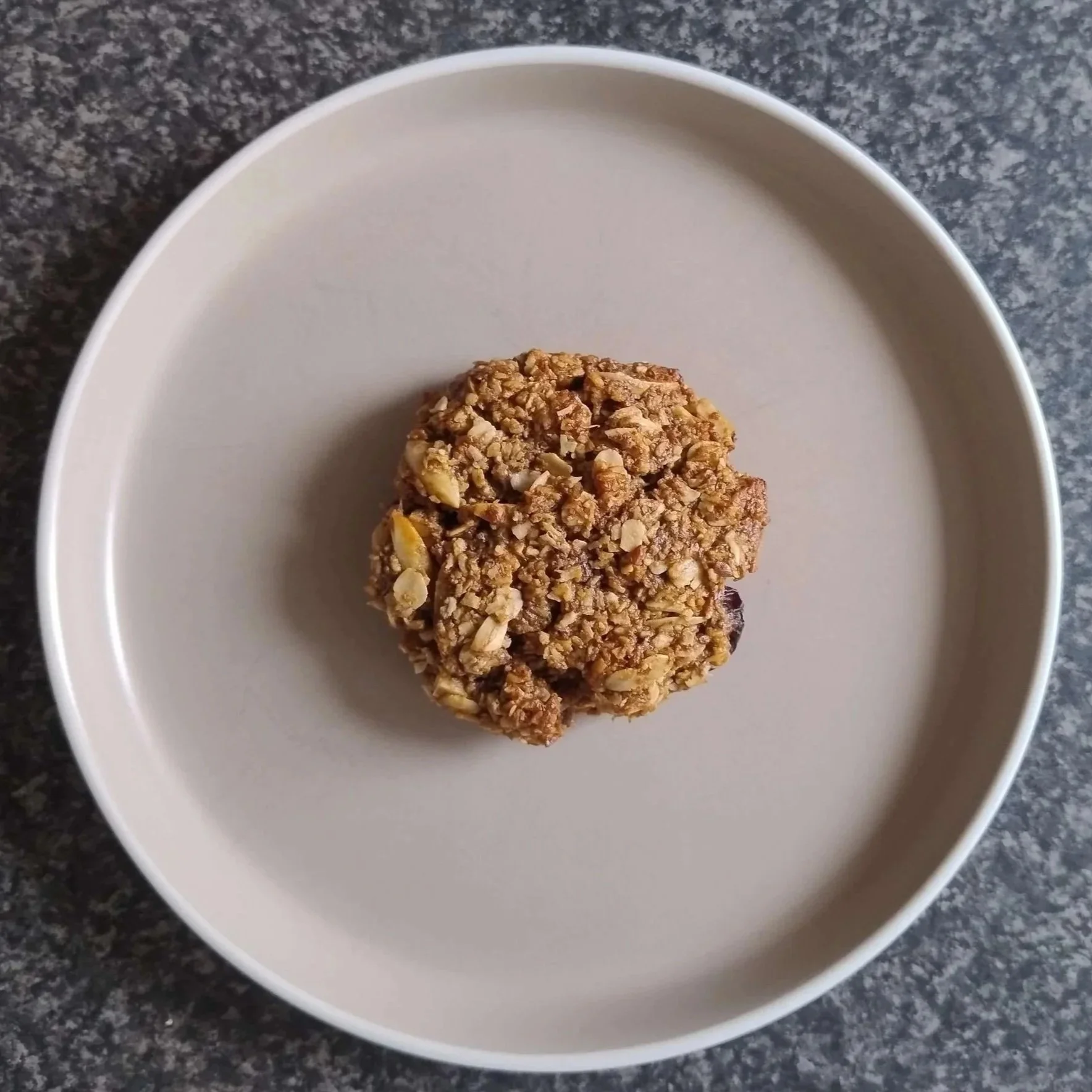 Molasses-oat-cookie.jpg