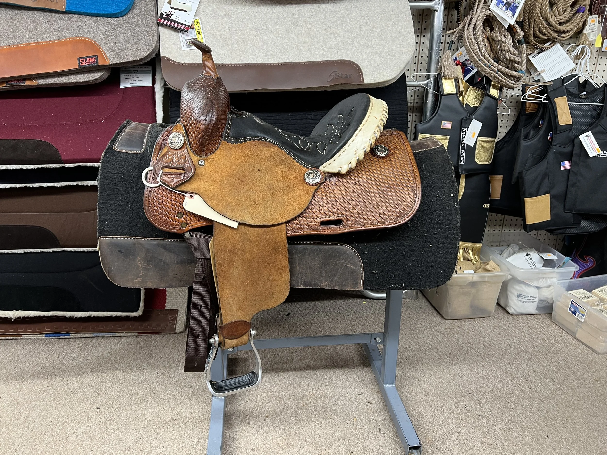 Pic_DoubleJsaddle_left_view.jpg