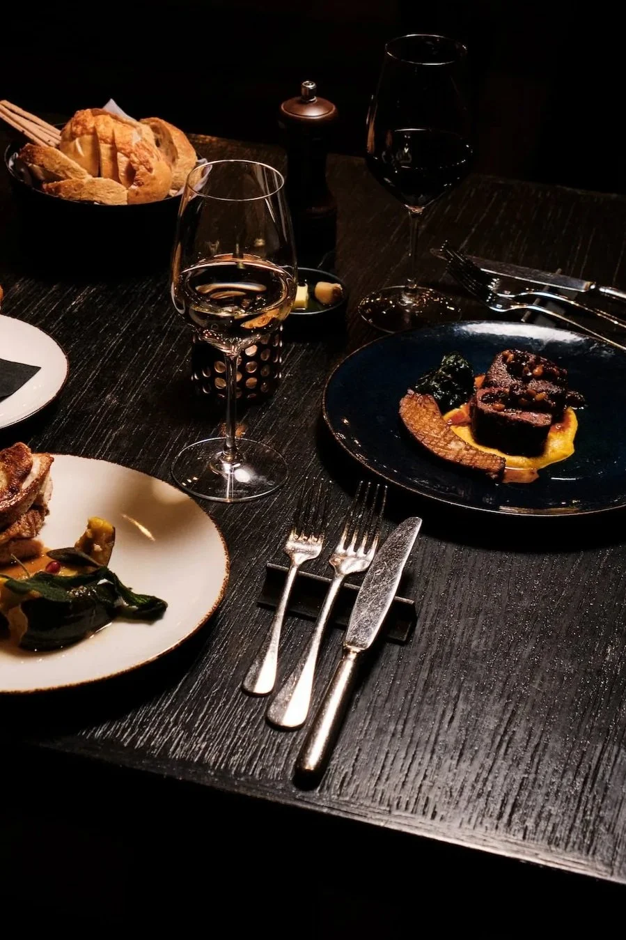 Bread+Basket+and+Silverware+Rest+%281%29.jpg