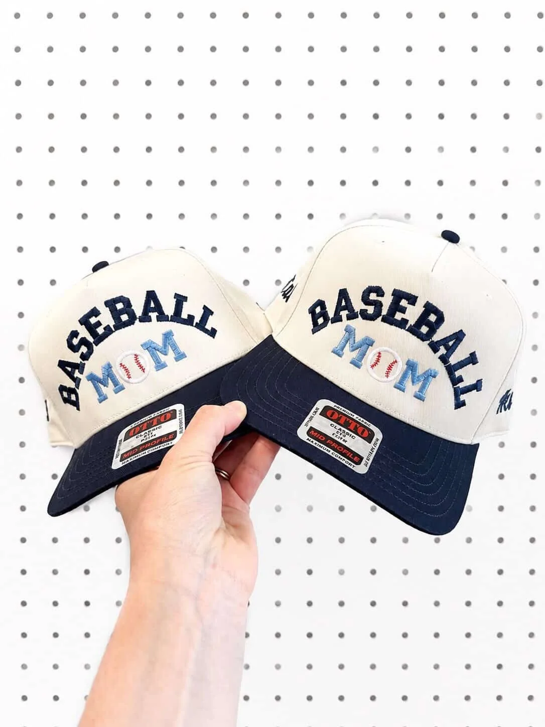 Love these ones for the Baseball Moms ⚾️ #baseballmom #sidelineswag #customhat #baseball