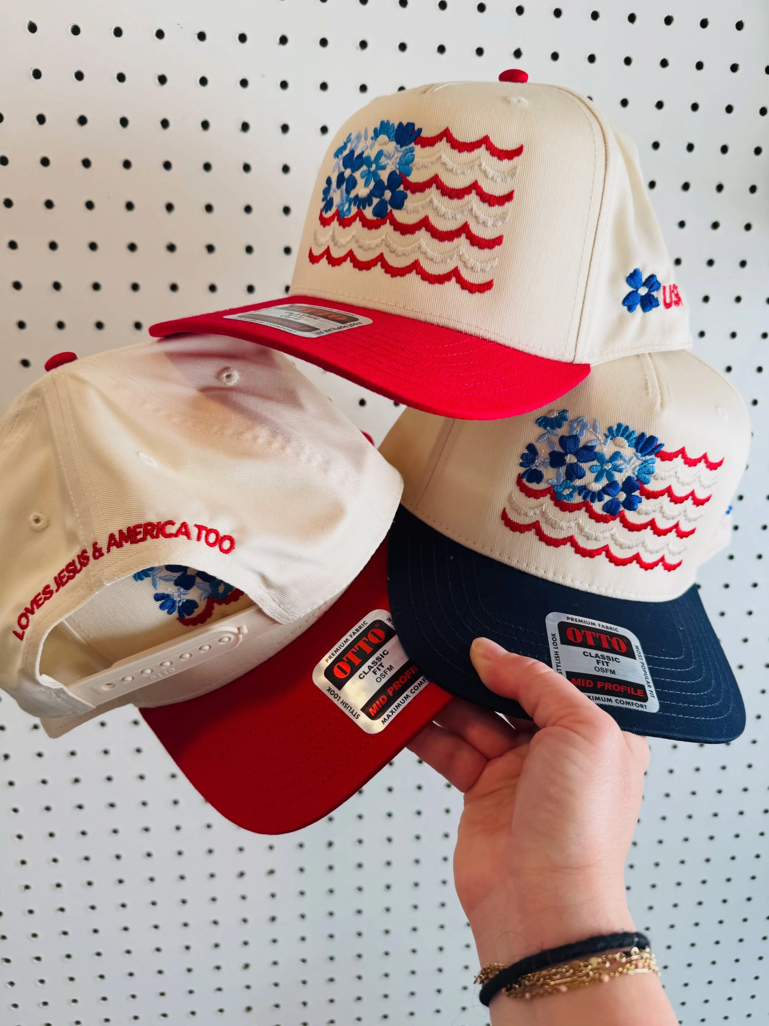 Today&rsquo;s Floral Flag Truckers heading out 🌸🇺🇸