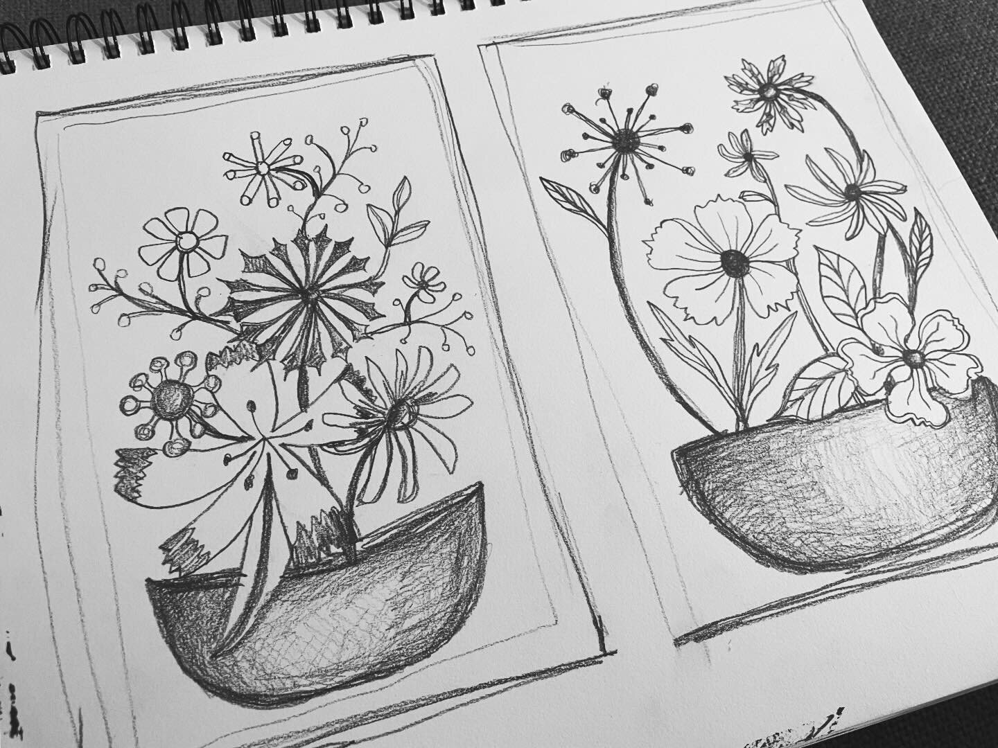 Day 16! I&rsquo;ve missed a few days again but I&rsquo;ve got ideas for some paintings that will keep me busy. Did these as some composition sketches earlier today at a crafting hangout with friends. Which one do you like better-left or right? #100da