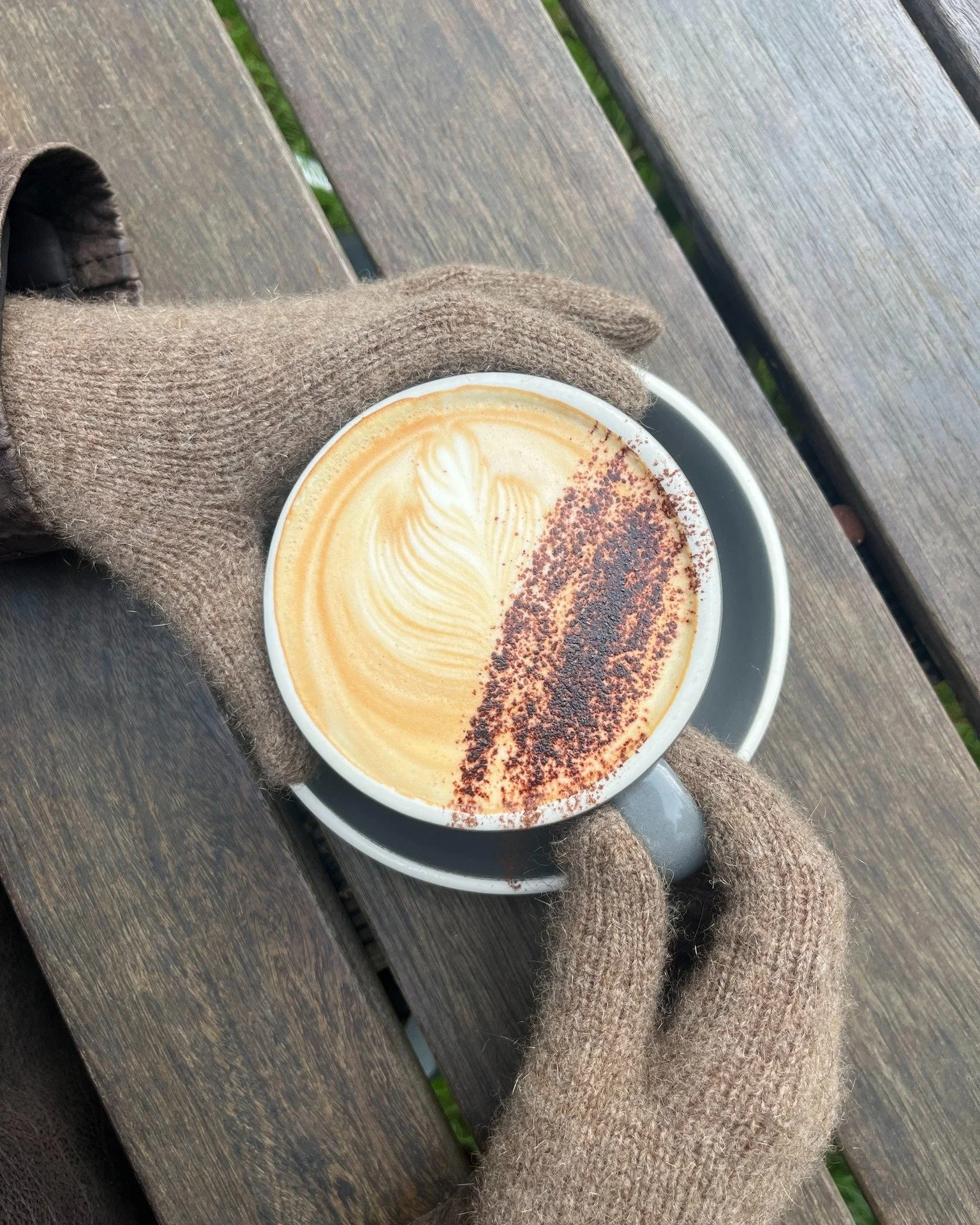 Coffee - Wyld style.

Memorable stretch provides the perfect fit.

Two Different Sizes, One Perfect Fit

Experience the joy of gloves that were tailor-made for your hands.

Our unique and memorable stretch allows them to stretch to accommodate your h