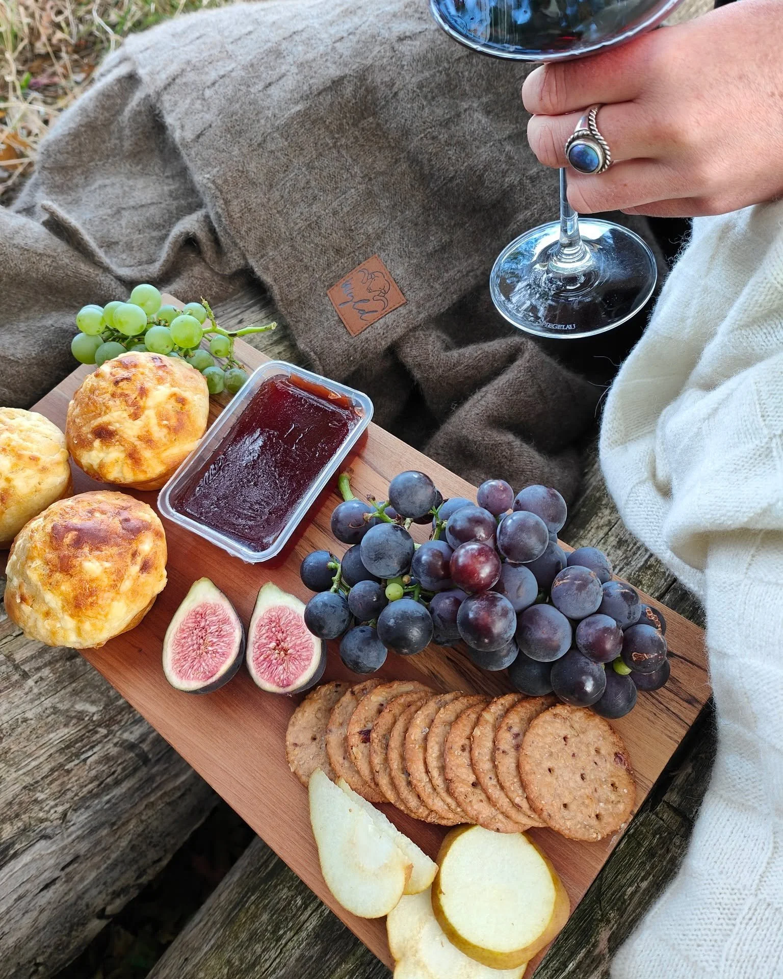 Not every moment needs to be rushed.
Sometimes it&rsquo;s just about a cosy blanket, good food, and a glass of red in hand.

#nzwool #wyldpicnic #nzpicnic #woolblanket #nzpinotnoir