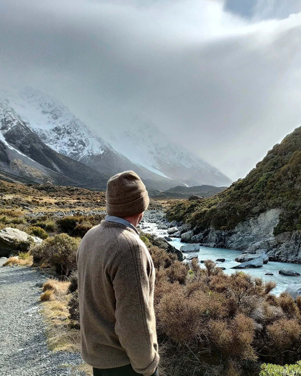 Some places stay with you.
A special trip to Aoraki / Mount Cook wrapped in Wyld. Proof that the right layers make all the difference.

#nzsnow #mtcooknz #nzwool #nztravel
